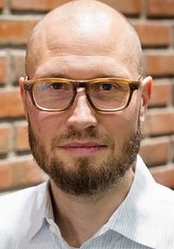 Håkon Kongsrud Skard: Psykologforeningen støtter hovedinnretningen i loven om de diagnosenøytrale kriteriene for tvangsbruk: «sterkt behov for behandling» og «fravær av beslutningskompetanse». 