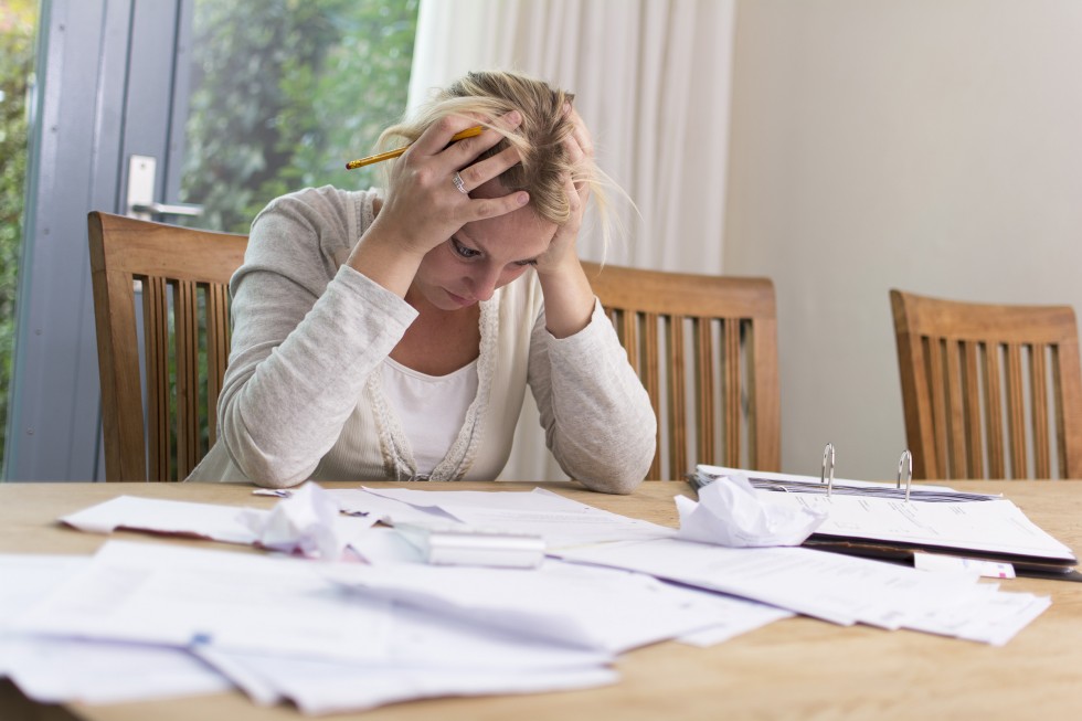 Bankene søker psykologhjelp for å forebygge psykisk uhelse hos folk med uhåndterlig gjeld. Illustrasjonsfoto: AdobeStock
